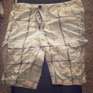 Men’s cargo shorts